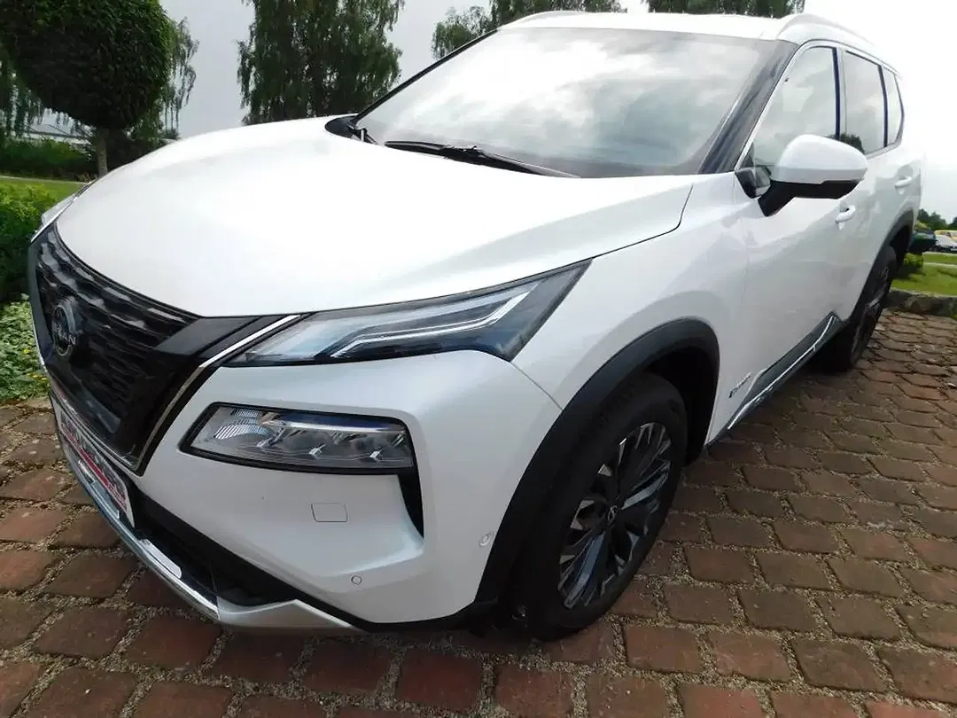 Nissan X-Trail - Thumbnail 2