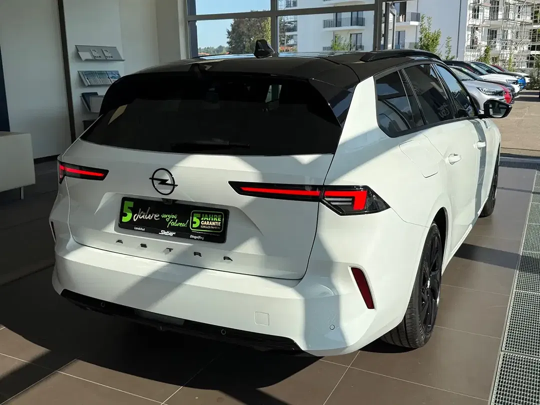 Opel Astra - Thumbnail 4