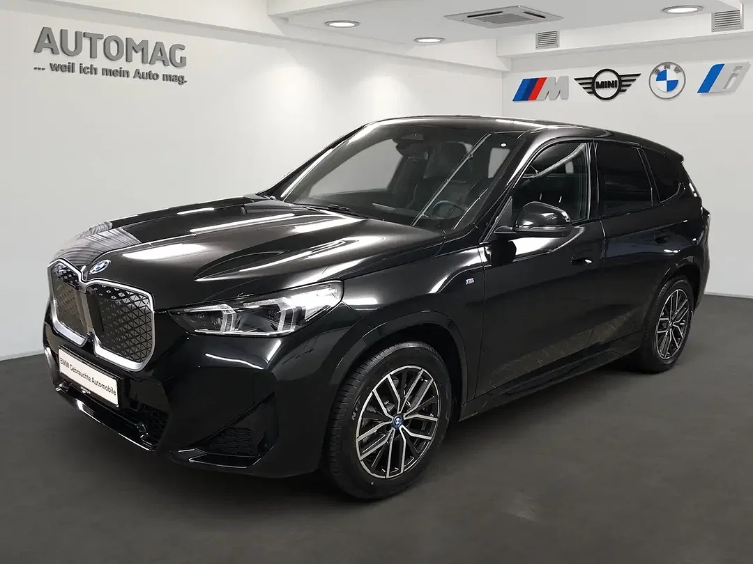 BMW iX - Afbeelding 1
