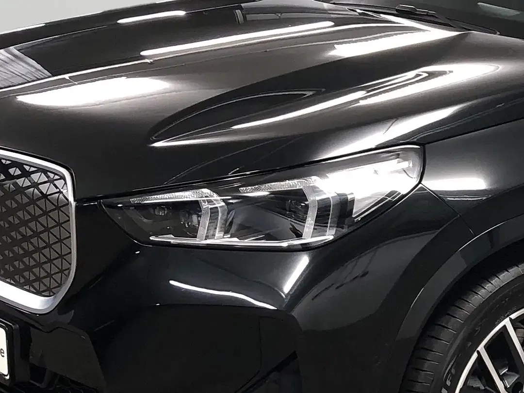 BMW iX - Thumbnail 5