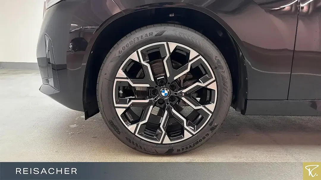 BMW X3 - Thumbnail 3