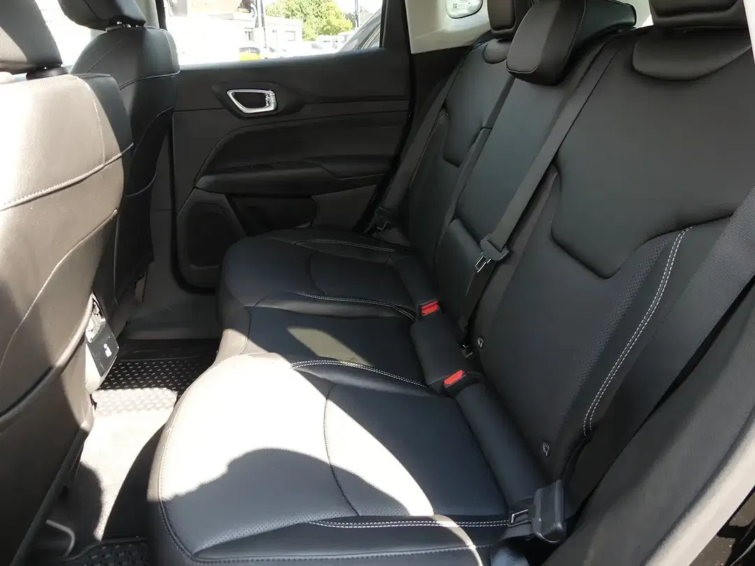 Jeep Compass - Thumbnail 10