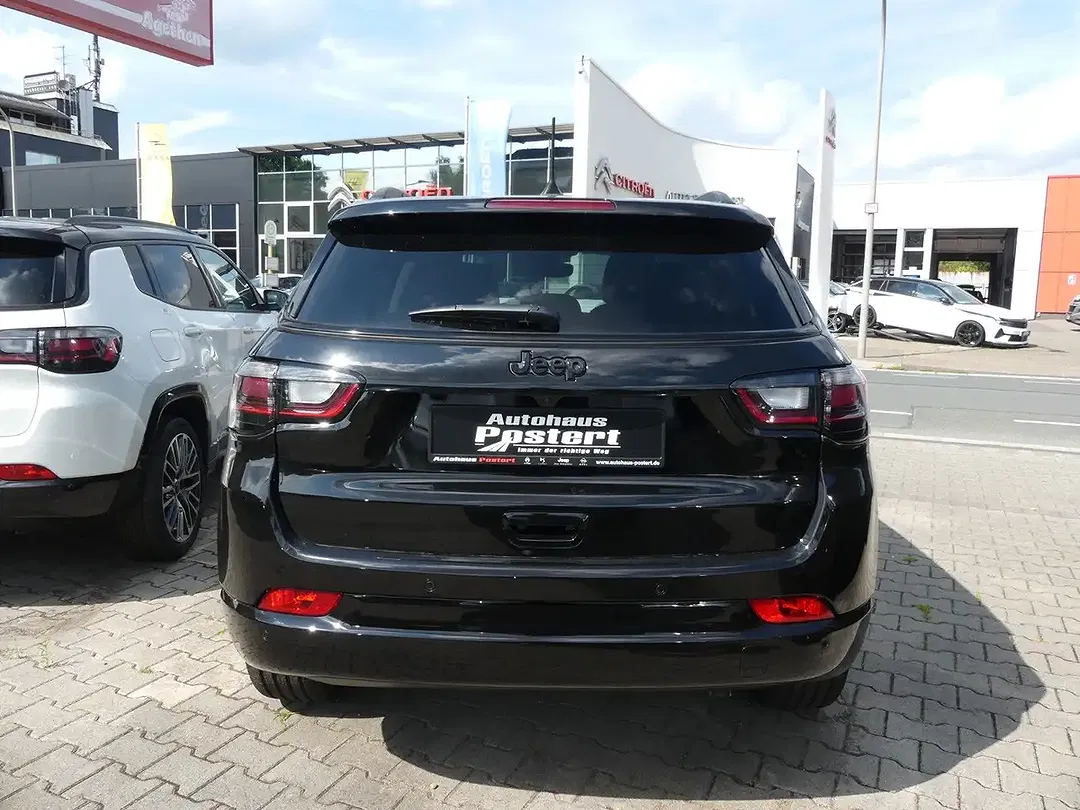 Jeep Compass - Thumbnail 5