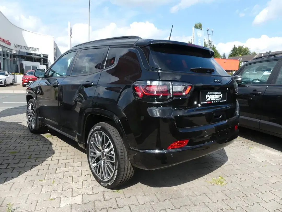 Jeep Compass - Thumbnail 6
