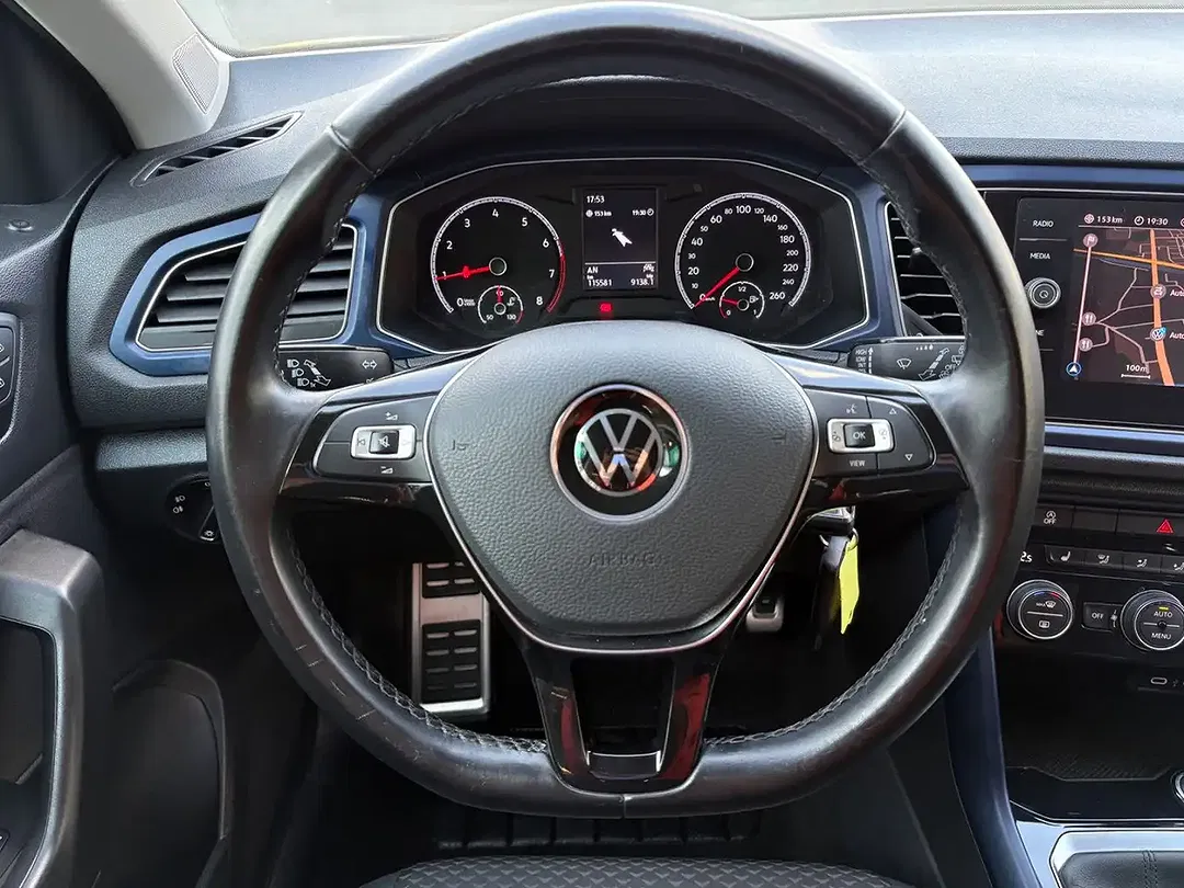 Volkswagen T-Roc - Thumbnail 11