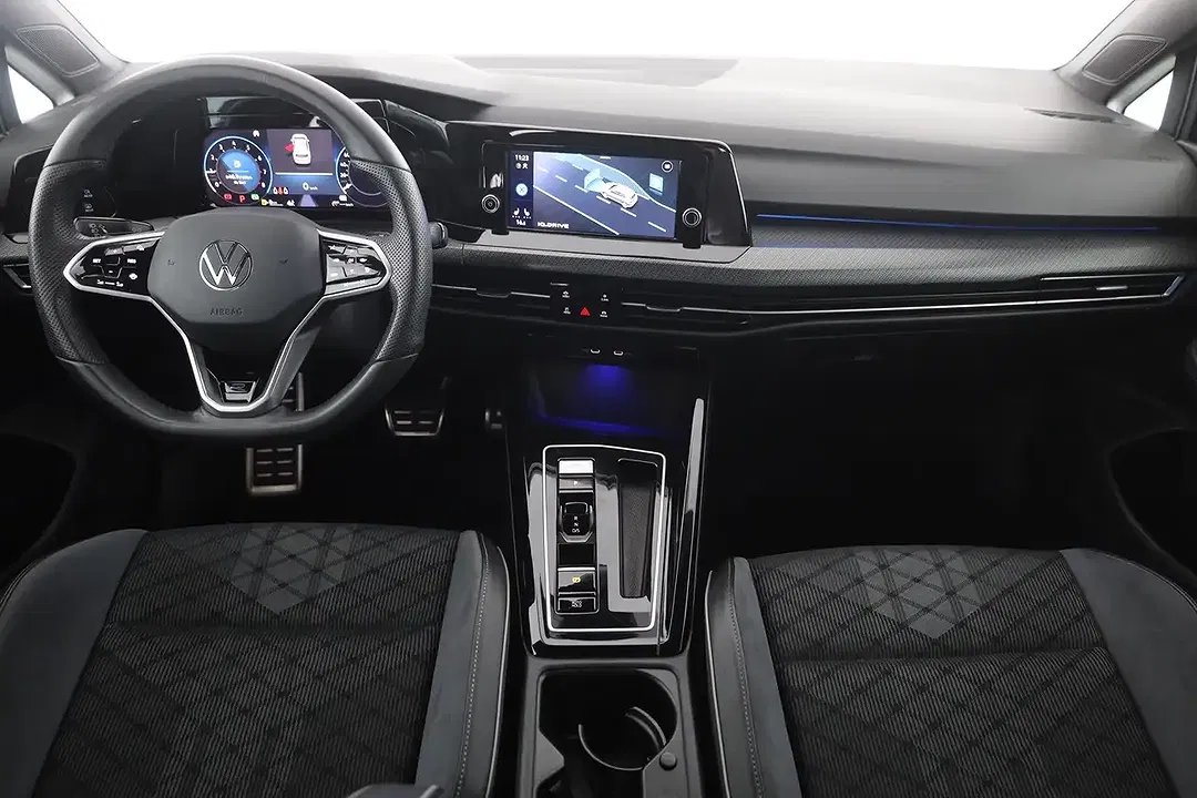 Volkswagen Golf - Thumbnail 8