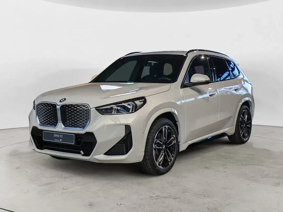 BMW iX1 xDrive M Sport - foto 1