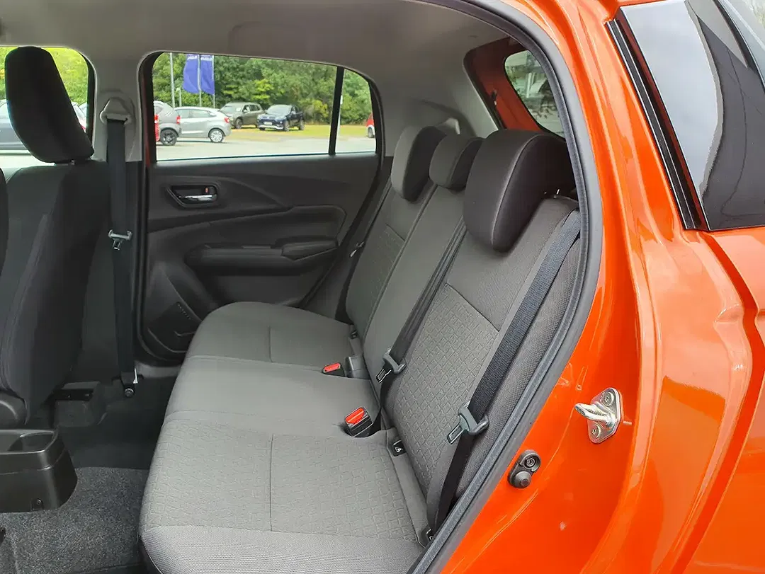 Suzuki Swift - Thumbnail 13
