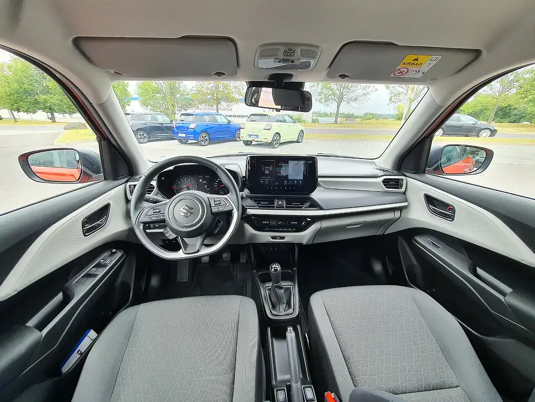 Suzuki Swift - Thumbnail 16