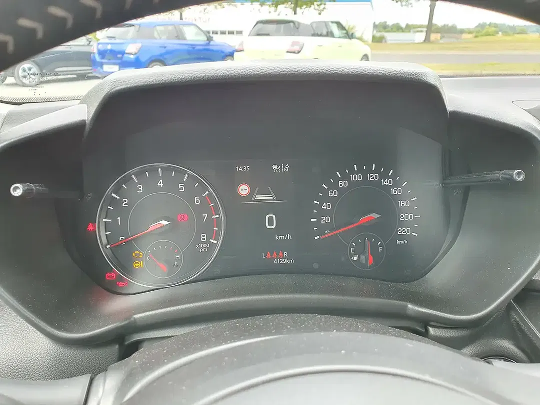 Suzuki Swift - Thumbnail 19