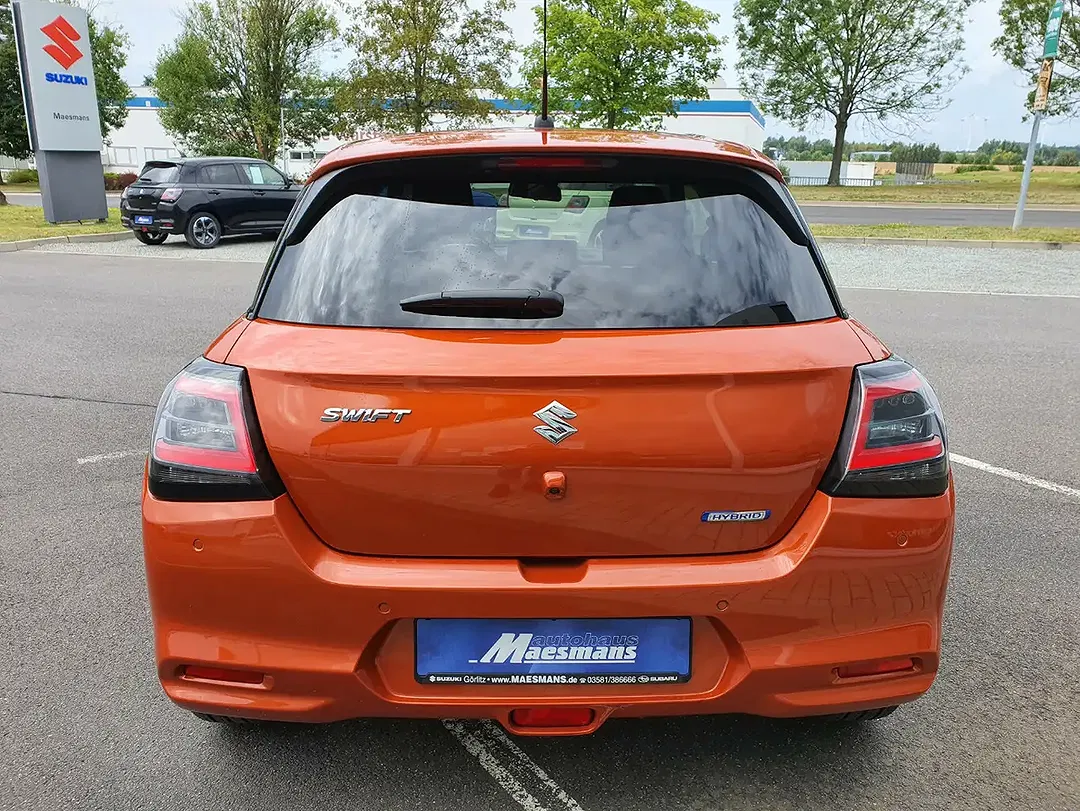 Suzuki Swift - Thumbnail 6