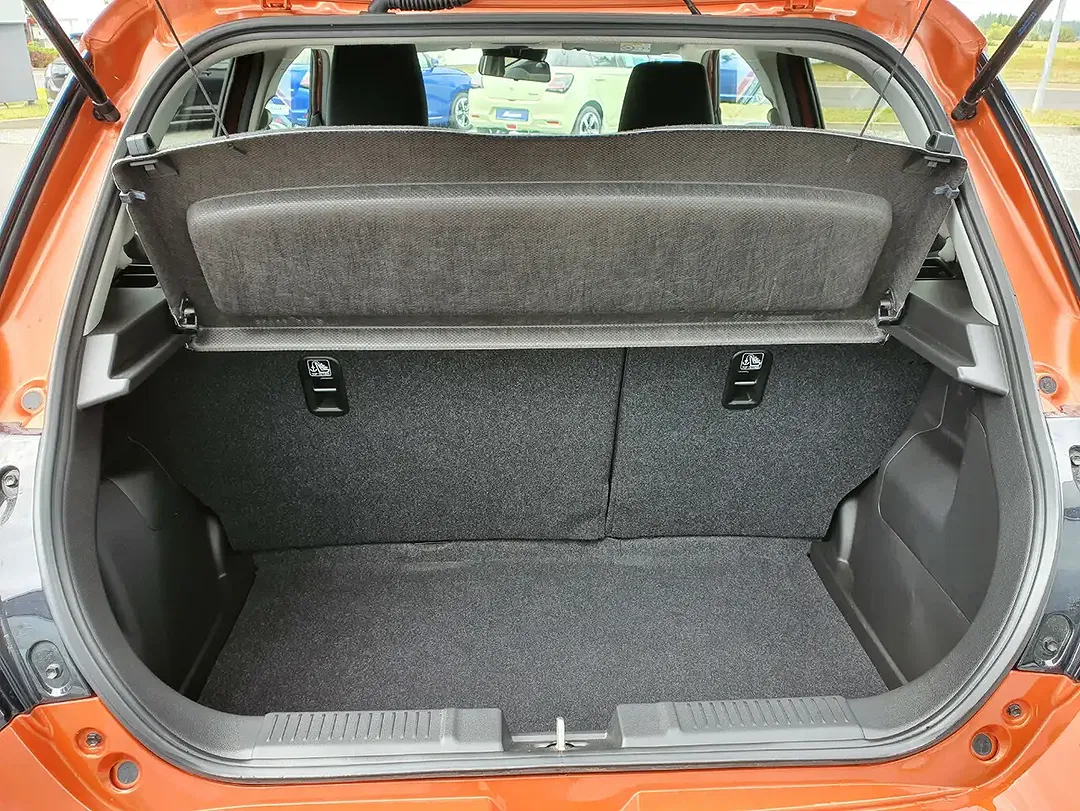 Suzuki Swift - Thumbnail 9