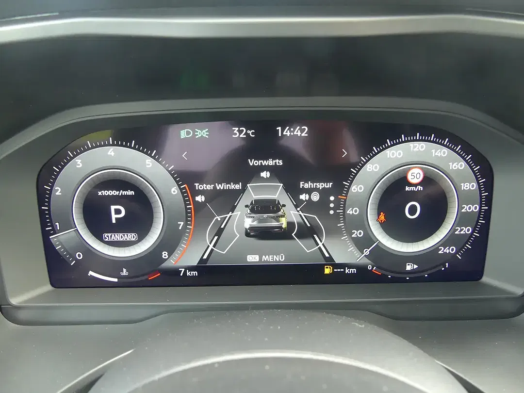 Nissan Qashqai - Thumbnail 11