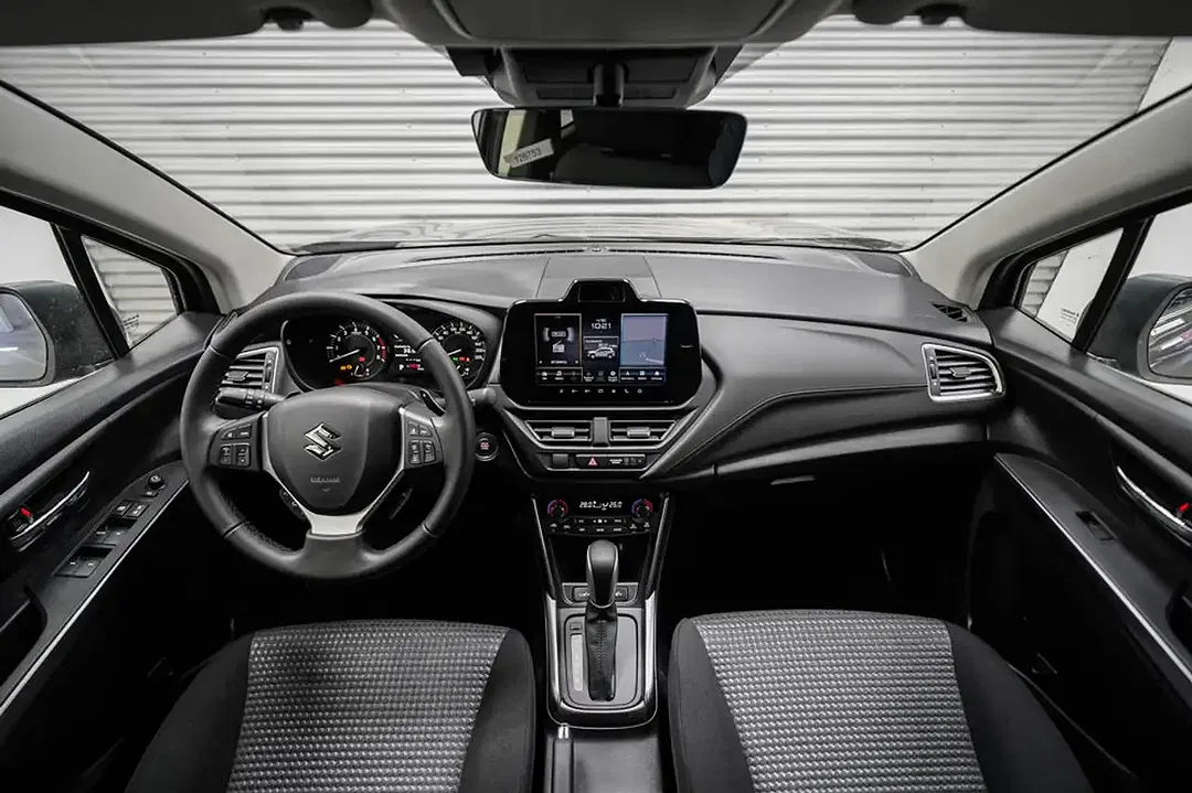 Suzuki S-Cross - Thumbnail 6