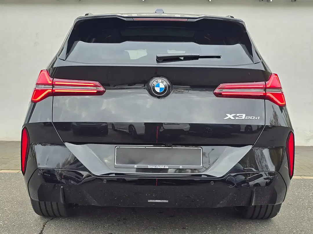BMW X3 - Thumbnail 6