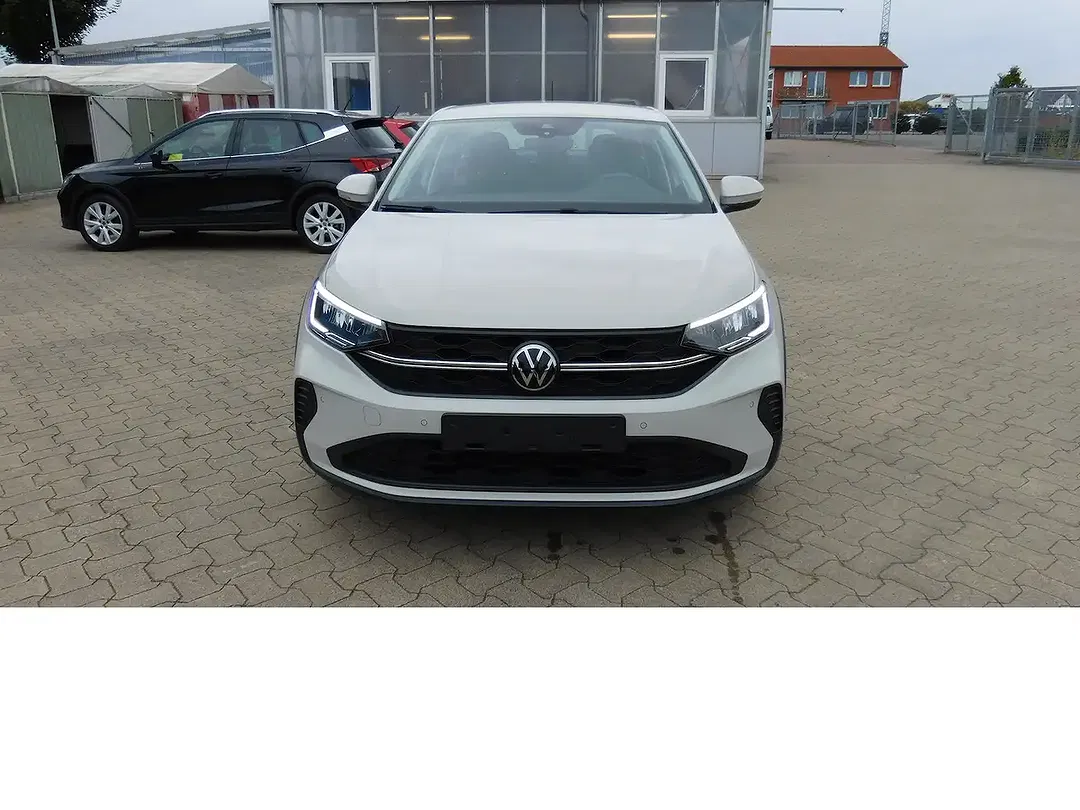 Volkswagen Taigo - Thumbnail 3