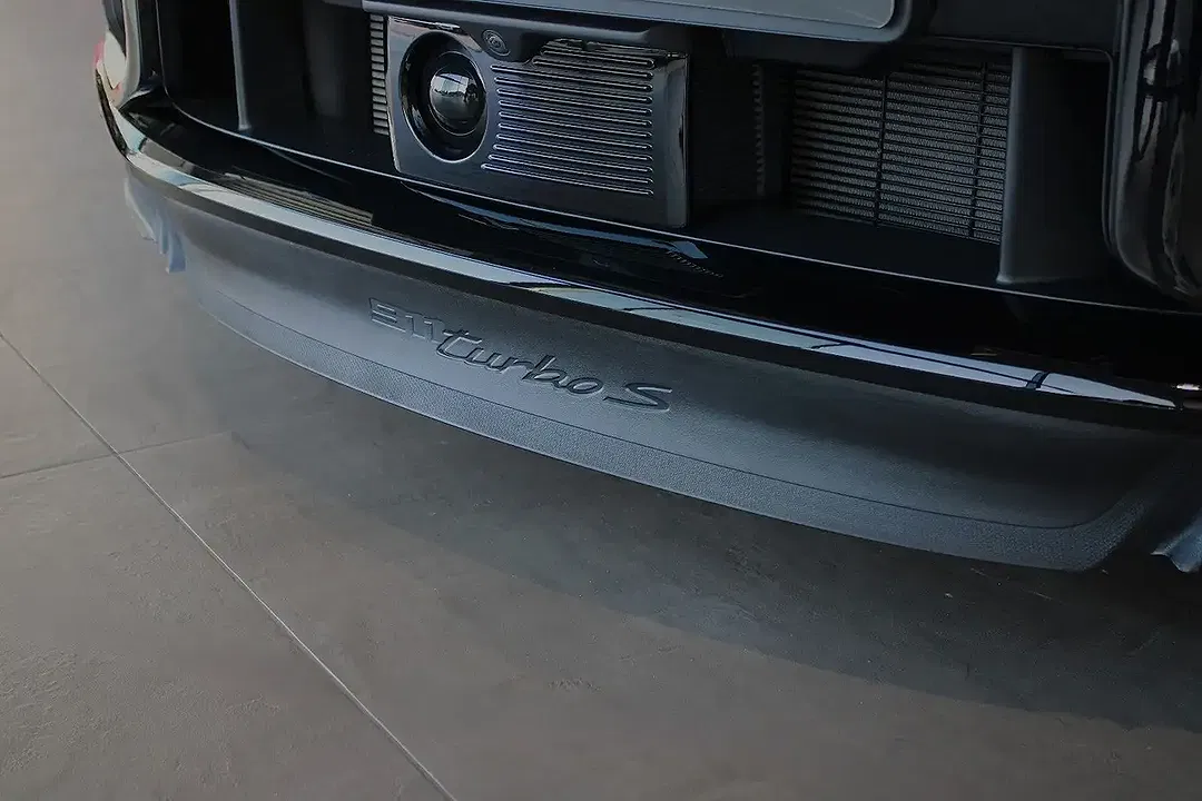 Porsche 911 - Thumbnail 9