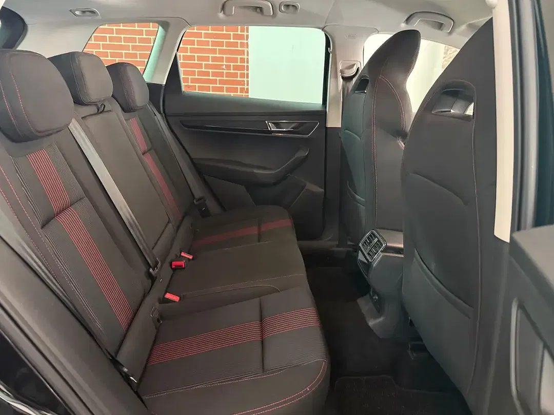 Skoda Karoq - Thumbnail 6