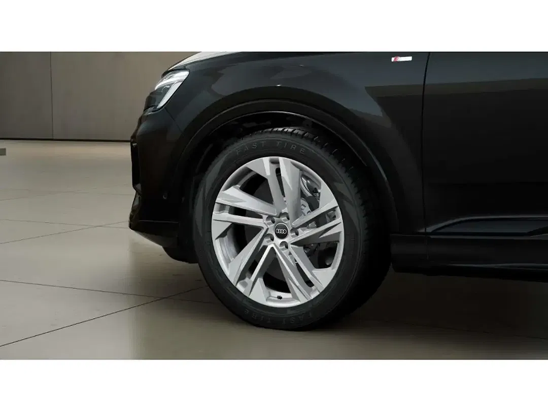 Audi Q7 - Thumbnail 10