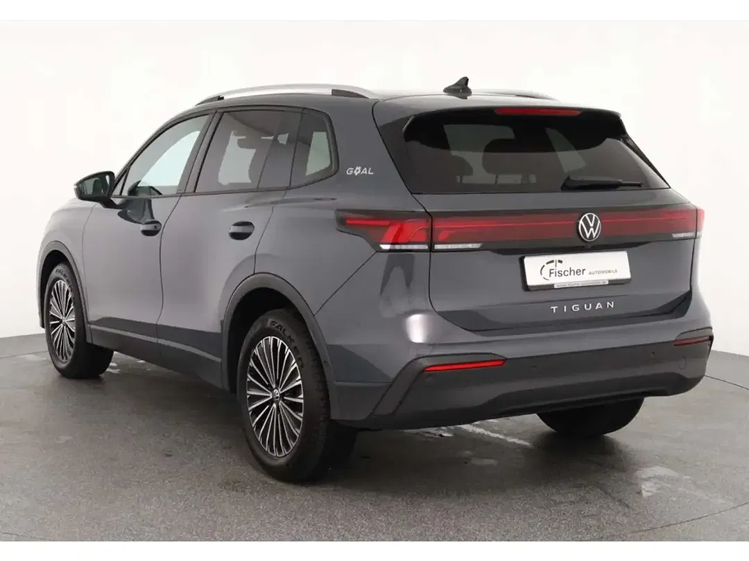 Volkswagen Tiguan - Thumbnail 3