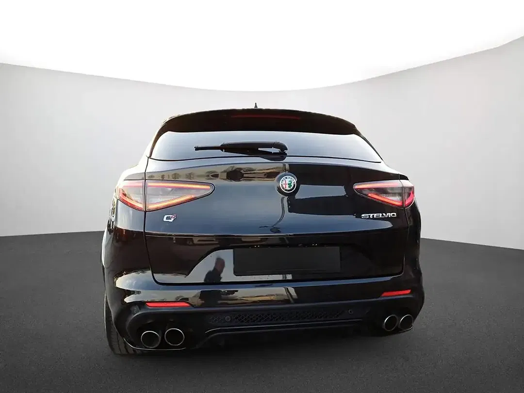 Alfa Romeo Stelvio 2.9 V6 Bi-Turbo Quadrifoglio - foto 2