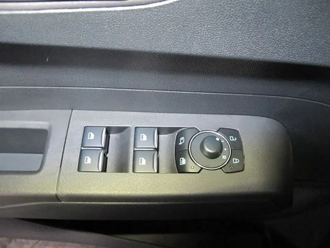 Ford Tourneo Courier - Thumbnail 5