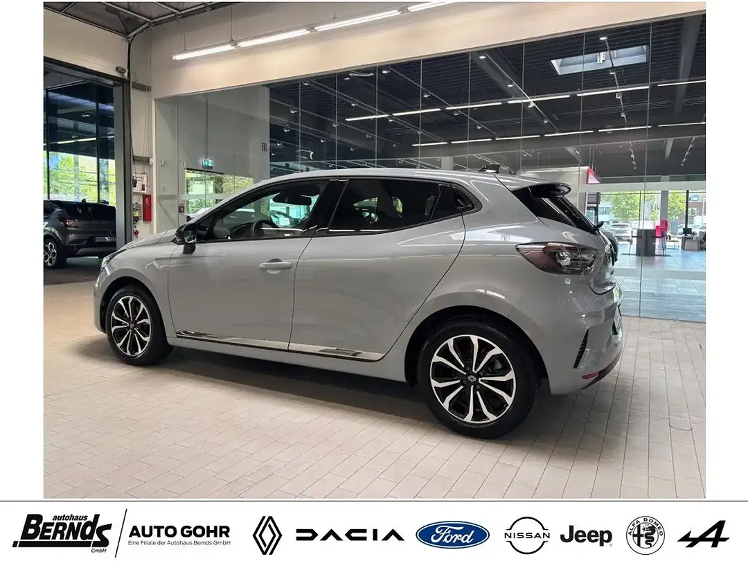 Renault Clio - Thumbnail 7