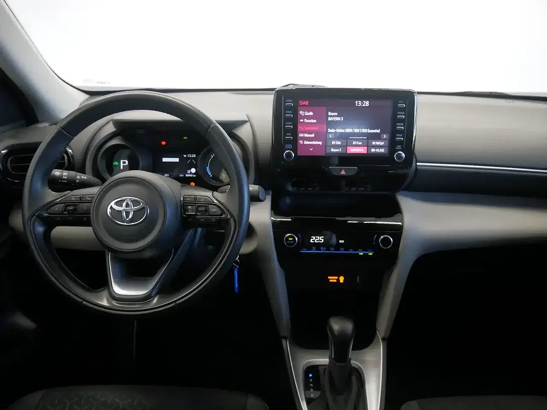 Toyota Yaris Cross - Thumbnail 9