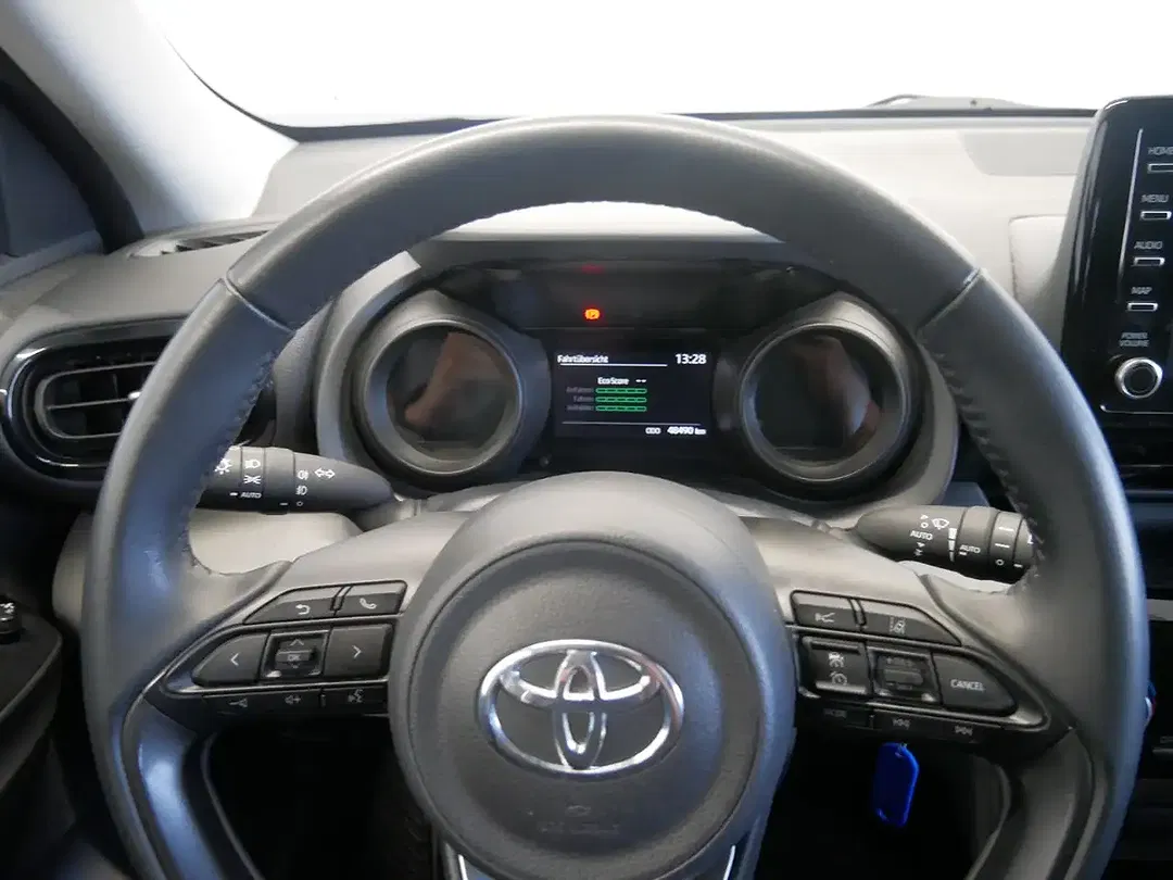 Toyota Yaris Cross - Thumbnail 12