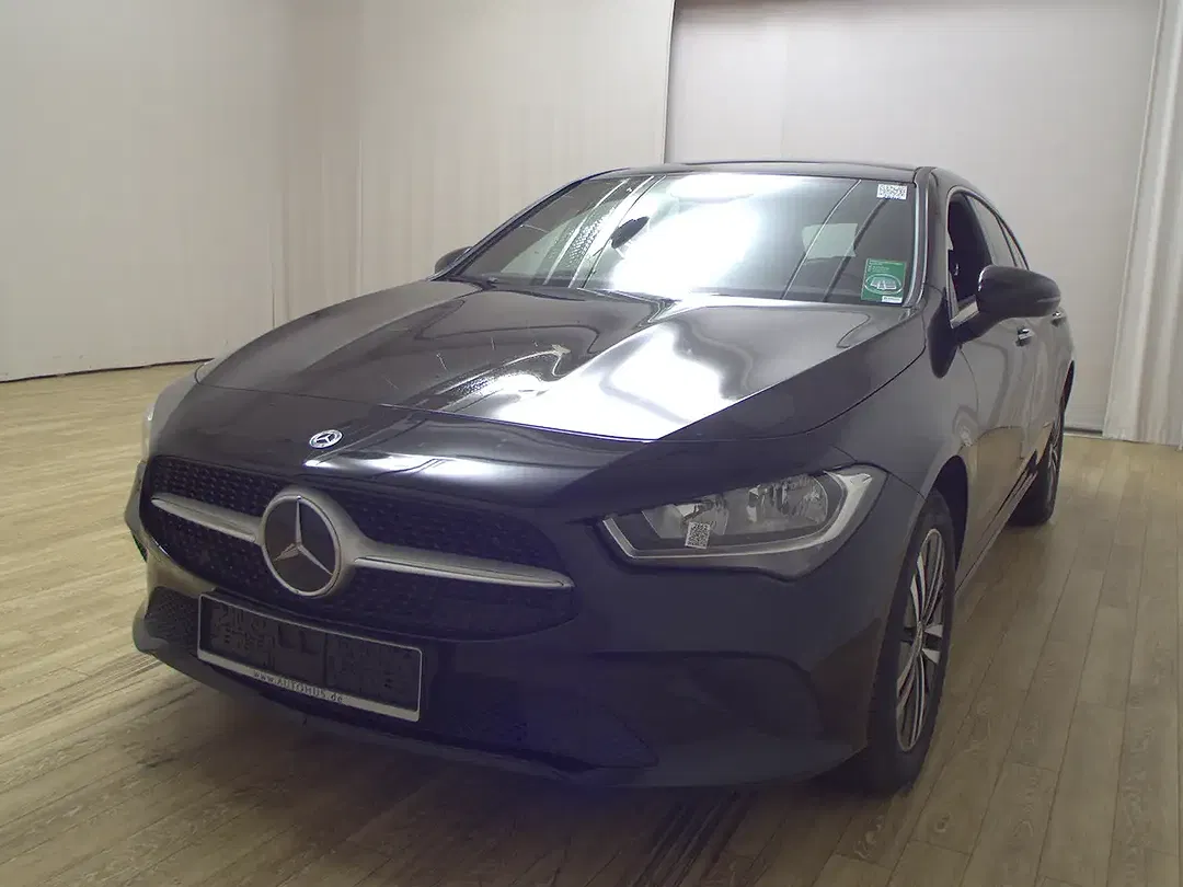 Mercedes-Benz CLA 250 - Thumbnail 3