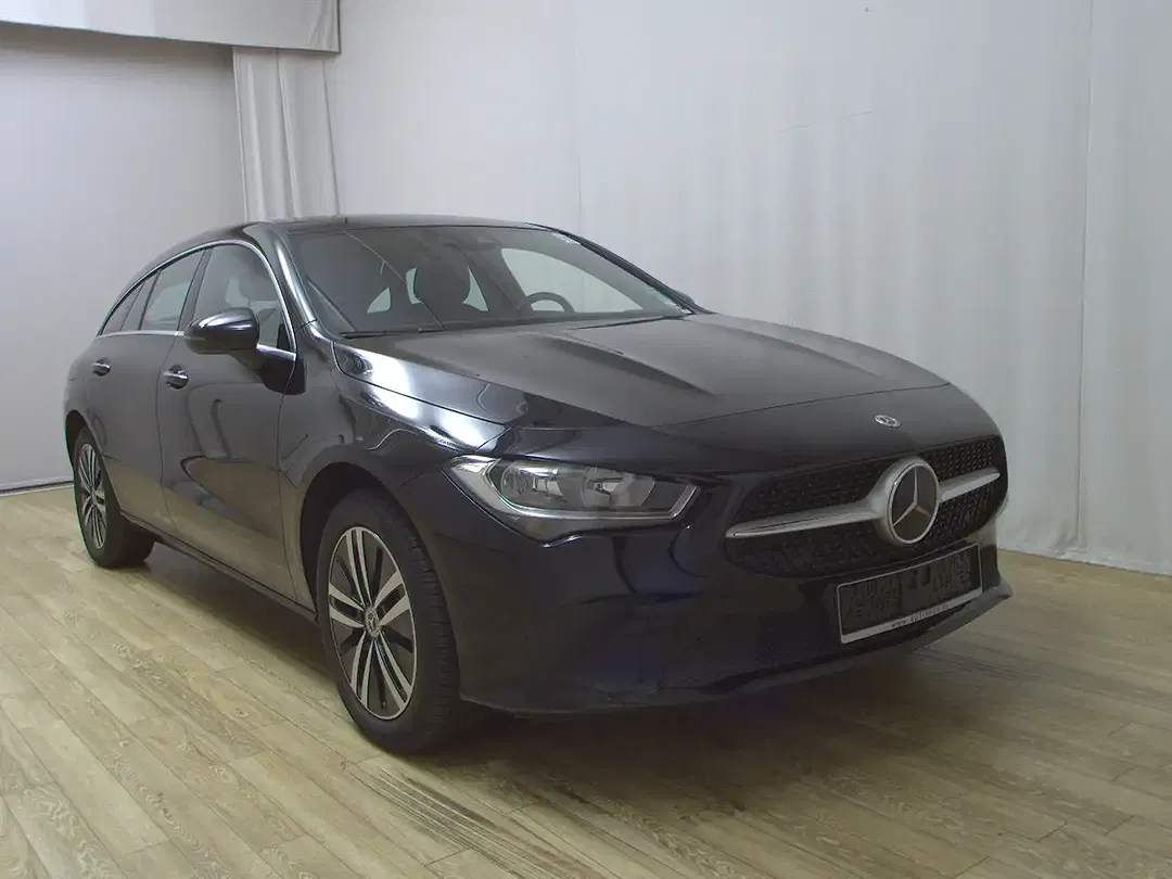 Mercedes-Benz CLA 250 - Thumbnail 4
