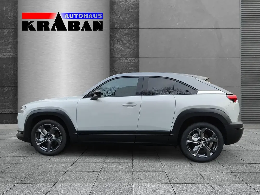 Mazda MX-30 - Thumbnail 3