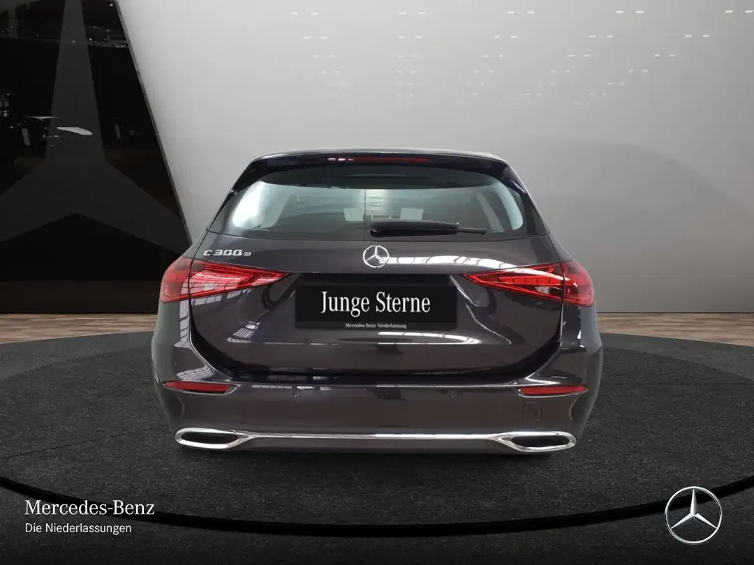 Mercedes-Benz C 300 - Thumbnail 8