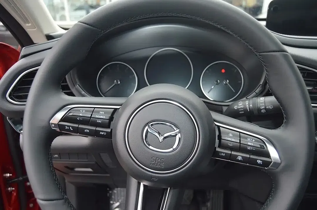 Mazda CX-30 - Thumbnail 11