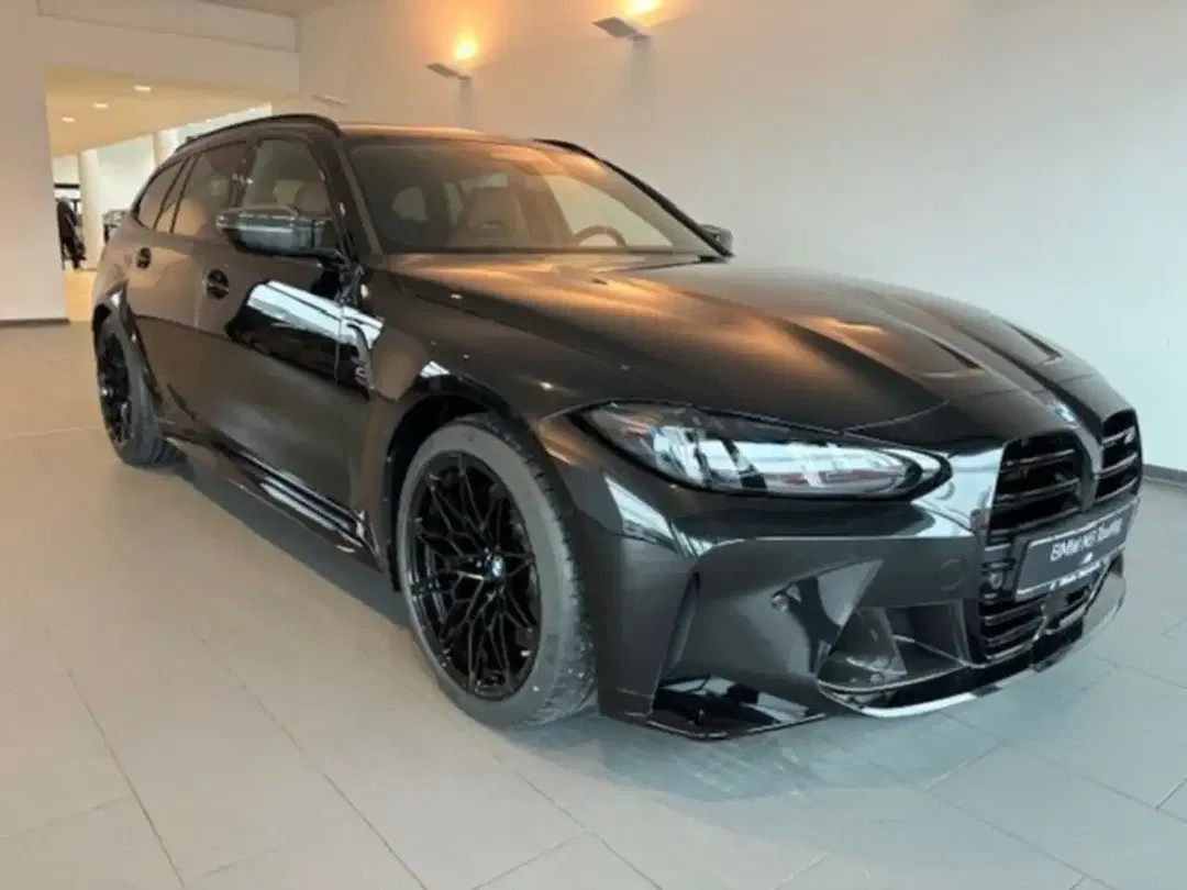 BMW M3 - Thumbnail 3