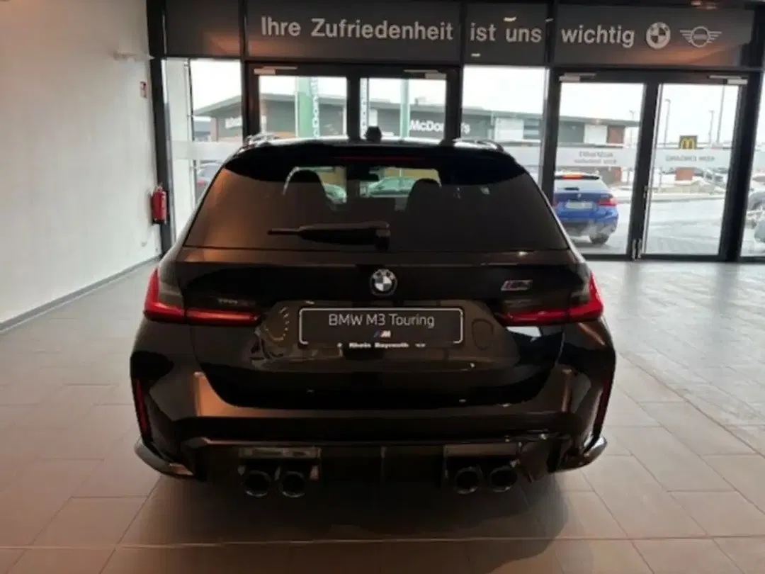BMW M3 - Thumbnail 6