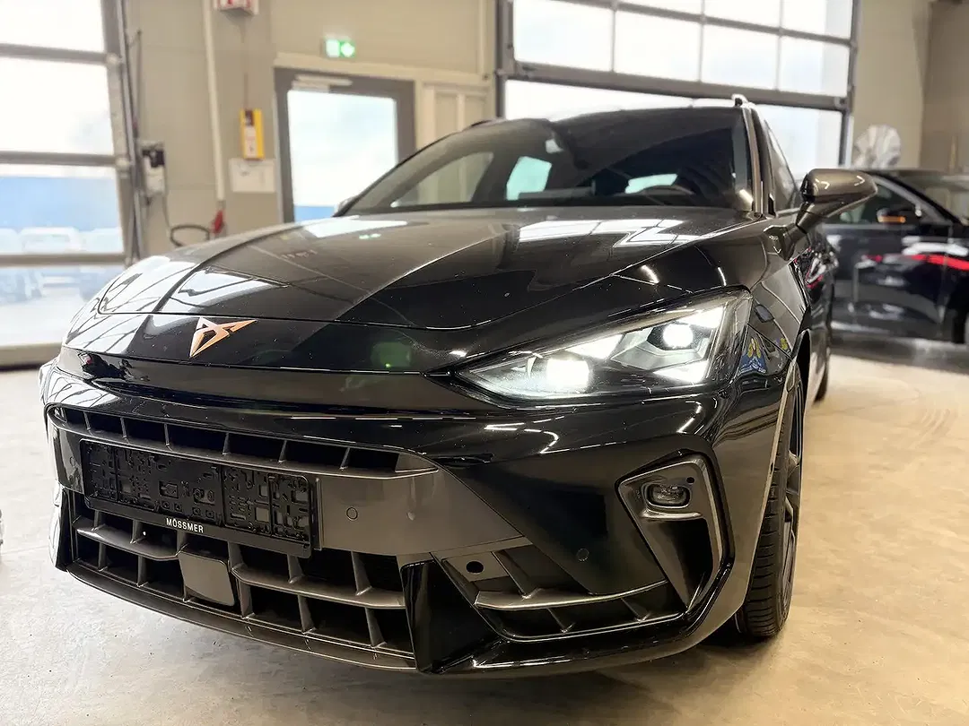 CUPRA Leon - Thumbnail 1