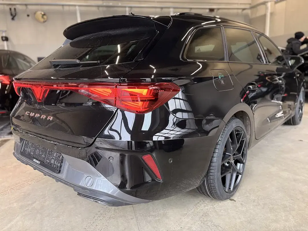 CUPRA Leon - Thumbnail 5