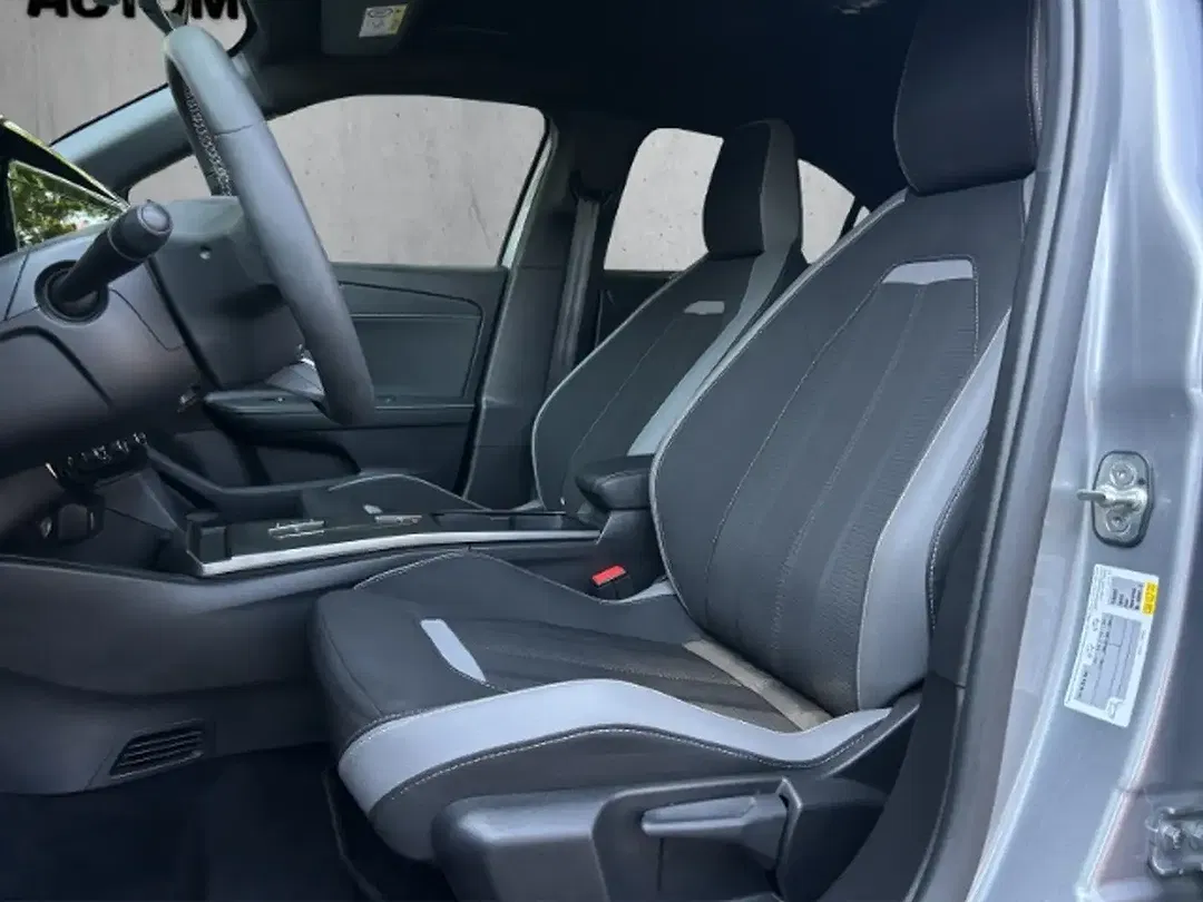 Opel Mokka-E - Thumbnail 8