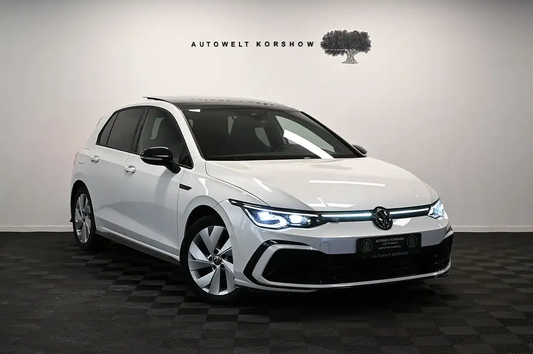 Volkswagen Golf - Thumbnail 1