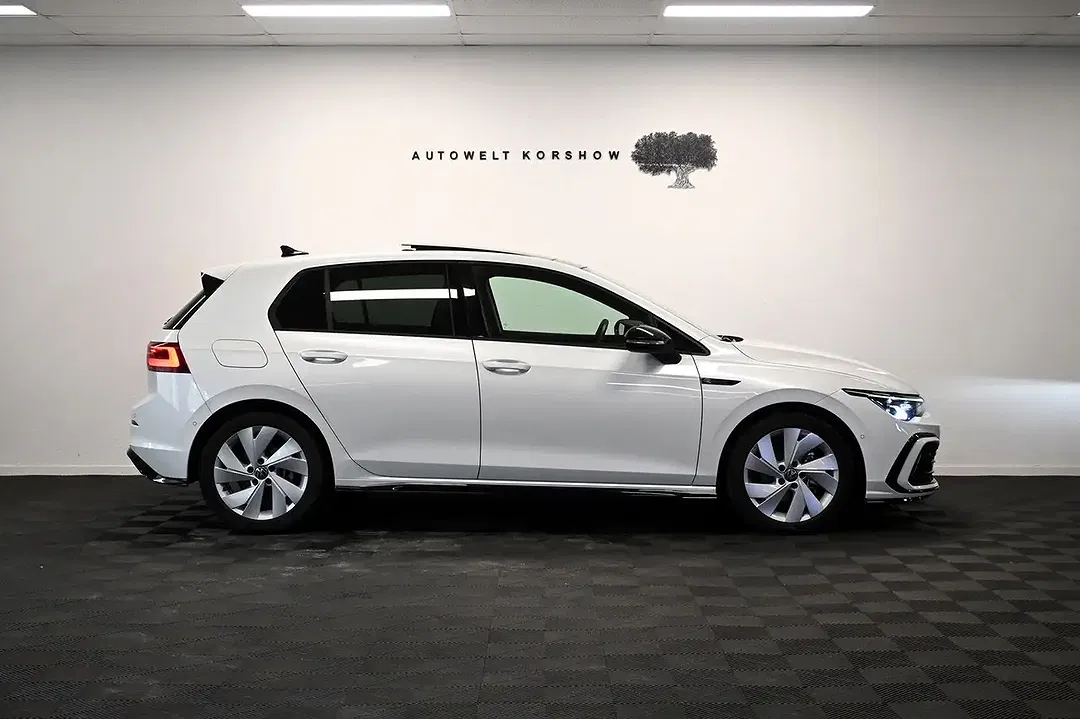 Volkswagen Golf - Thumbnail 4