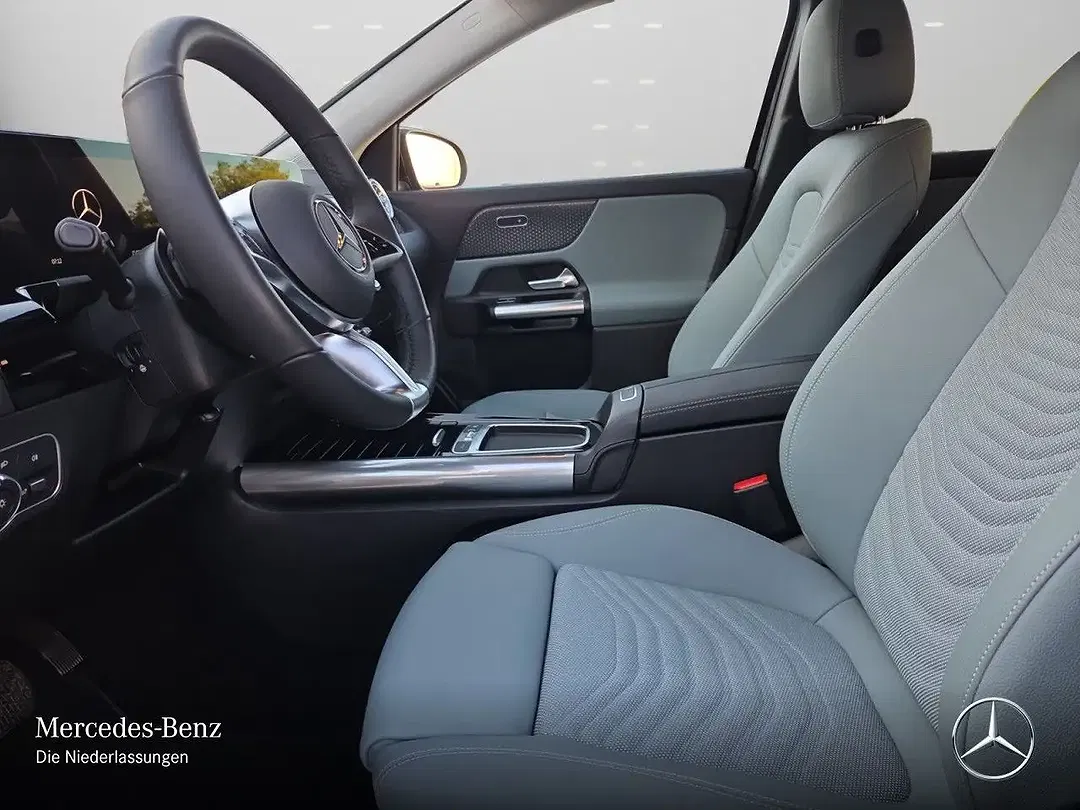 Mercedes-Benz GLA 220 - Thumbnail 10