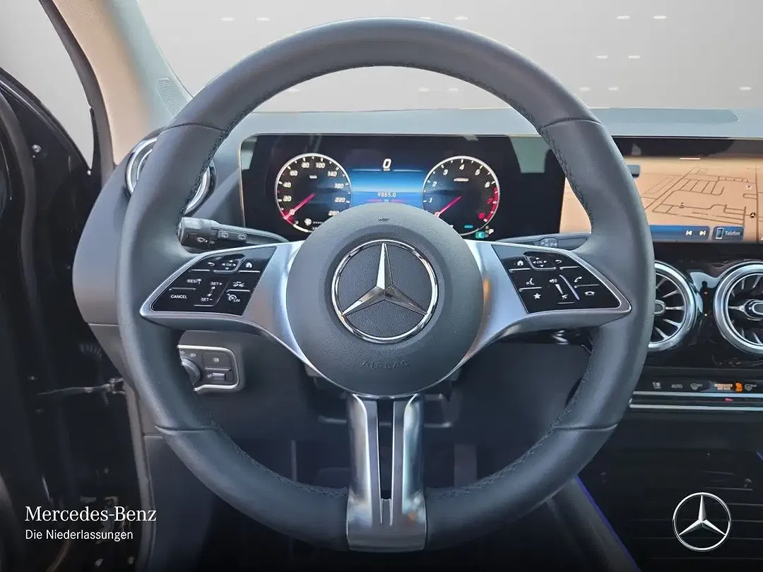 Mercedes-Benz GLA 220 - Thumbnail 13