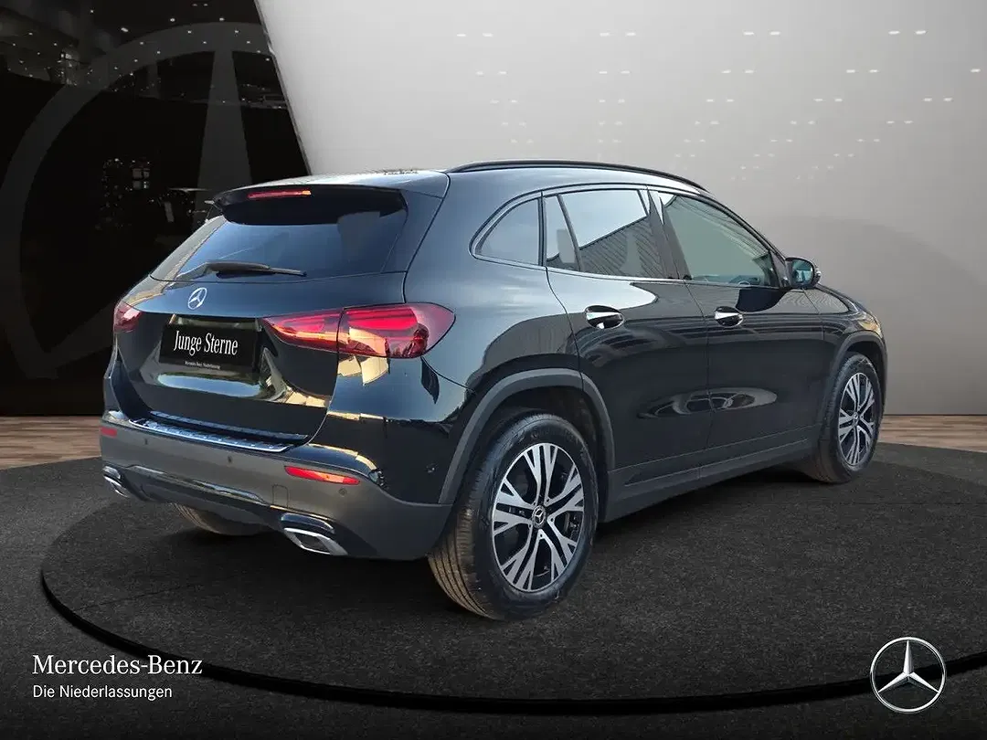 Mercedes-Benz GLA 220 - Thumbnail 7