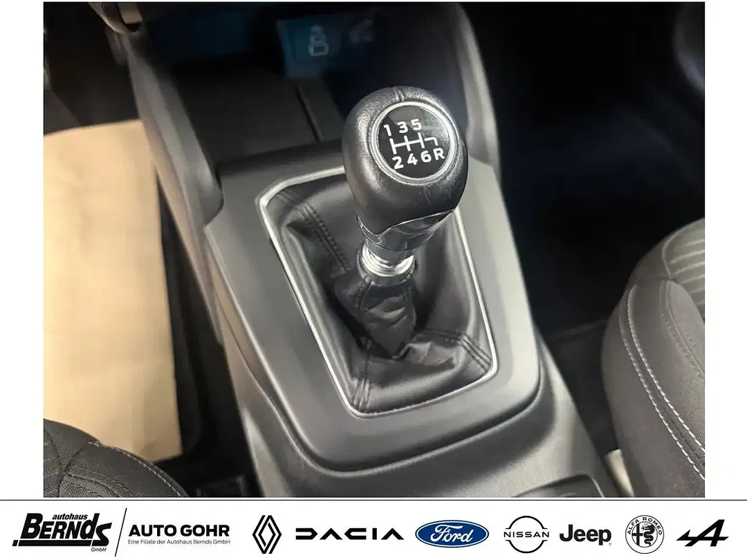 Ford Focus - Thumbnail 17