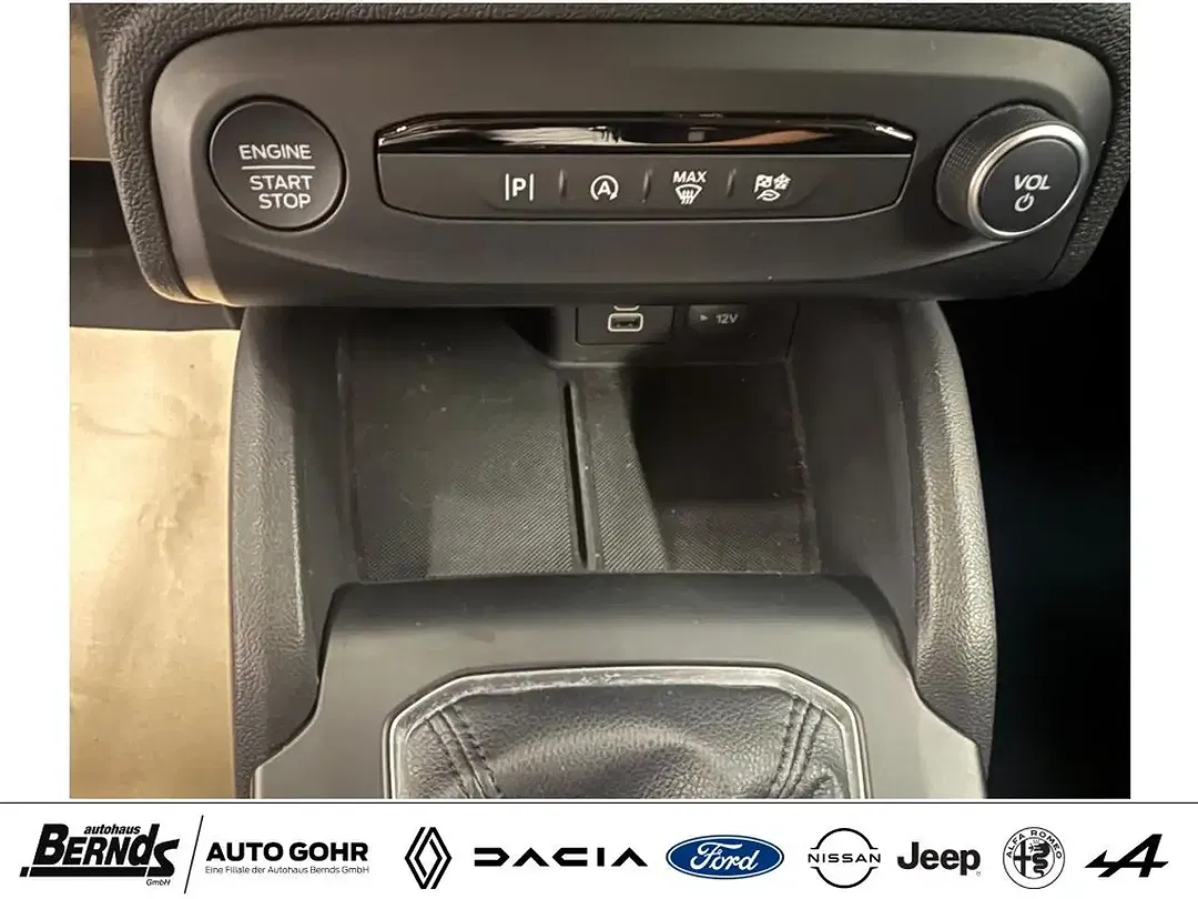 Ford Focus - Thumbnail 19