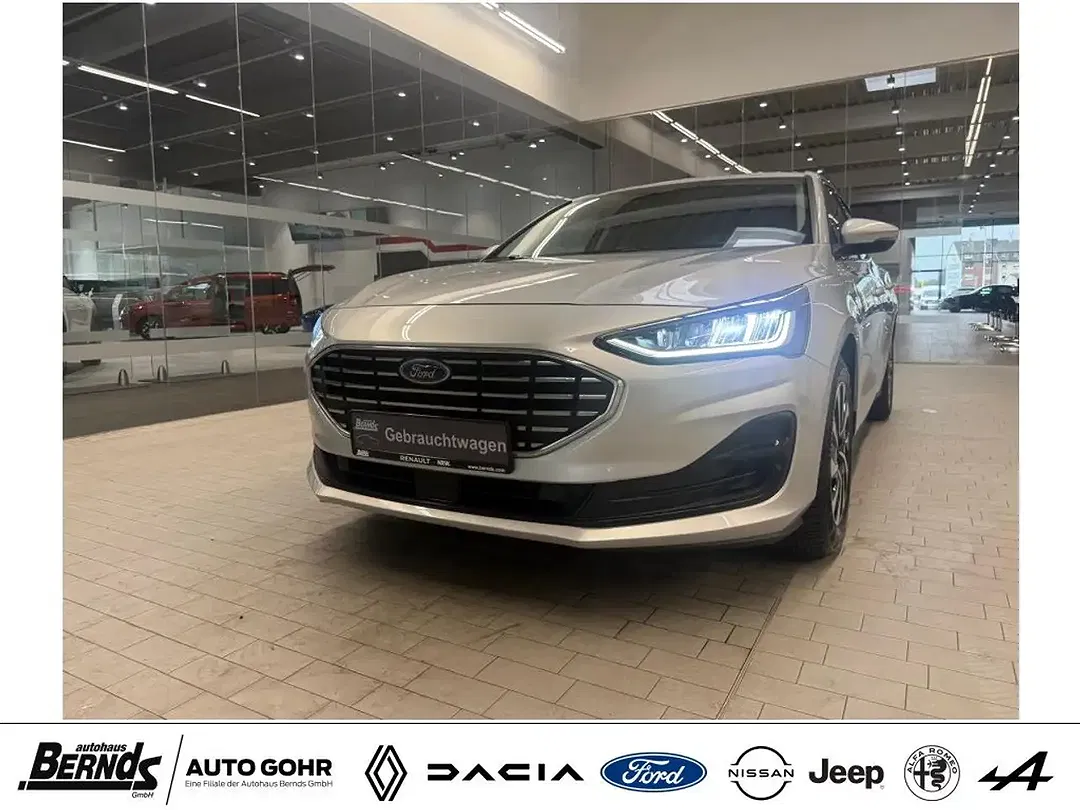 Ford Focus - Thumbnail 26