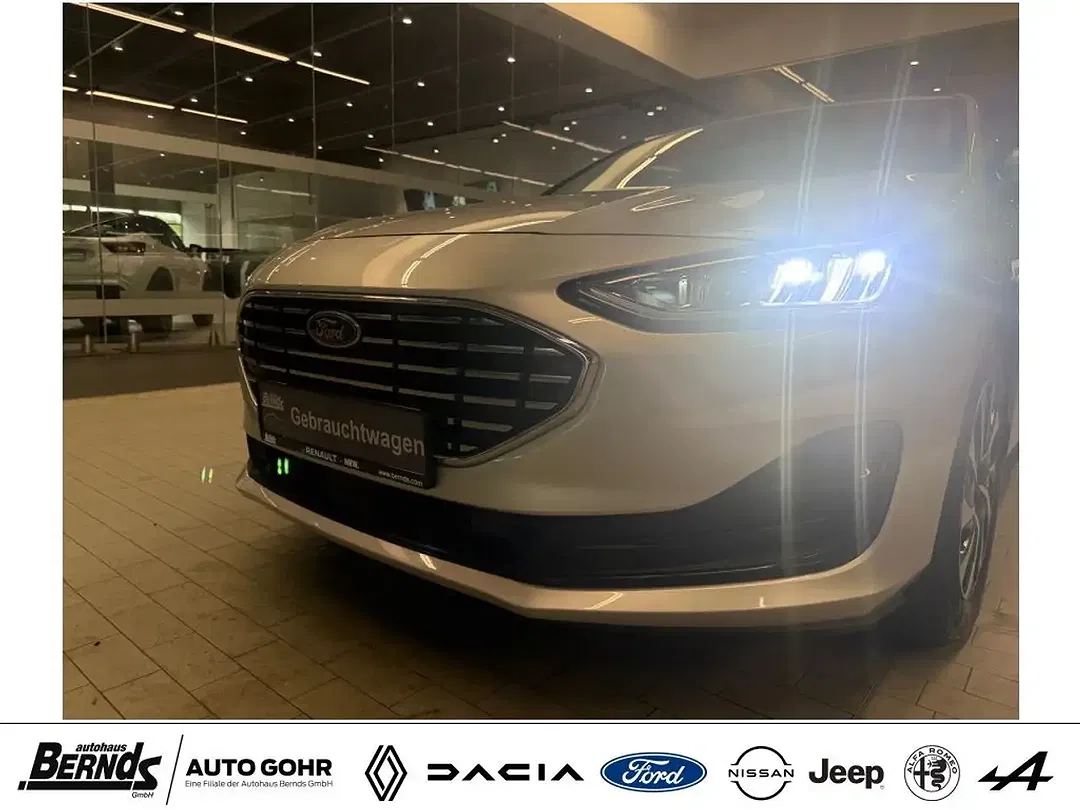 Ford Focus - Thumbnail 27