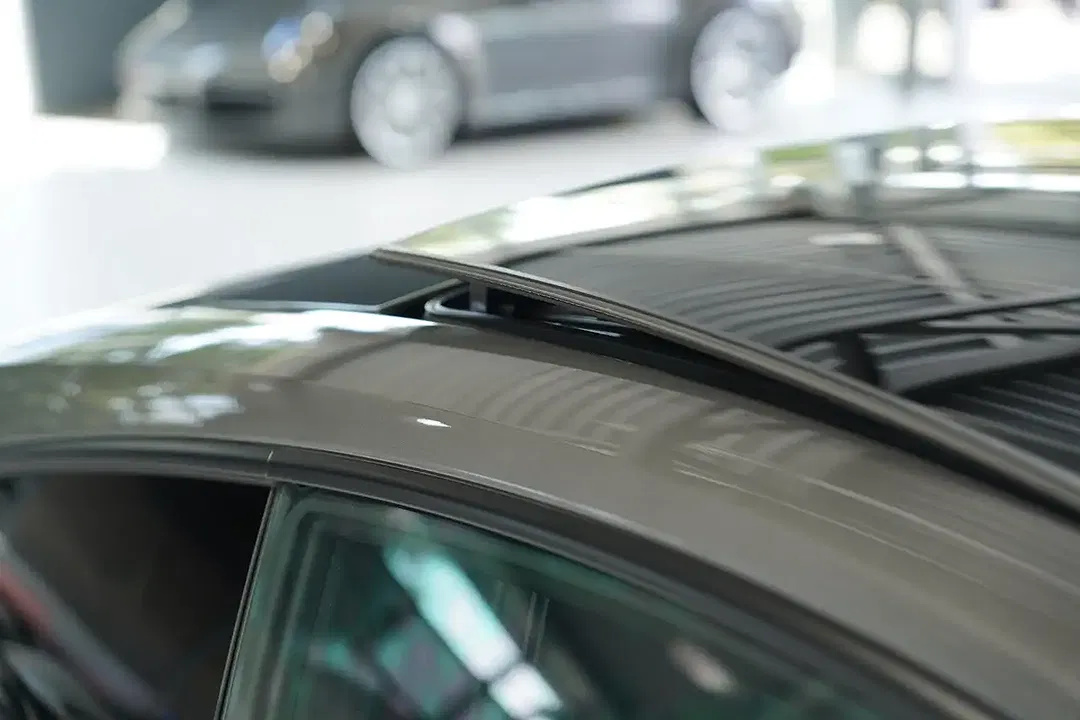 Porsche 911 - Thumbnail 10