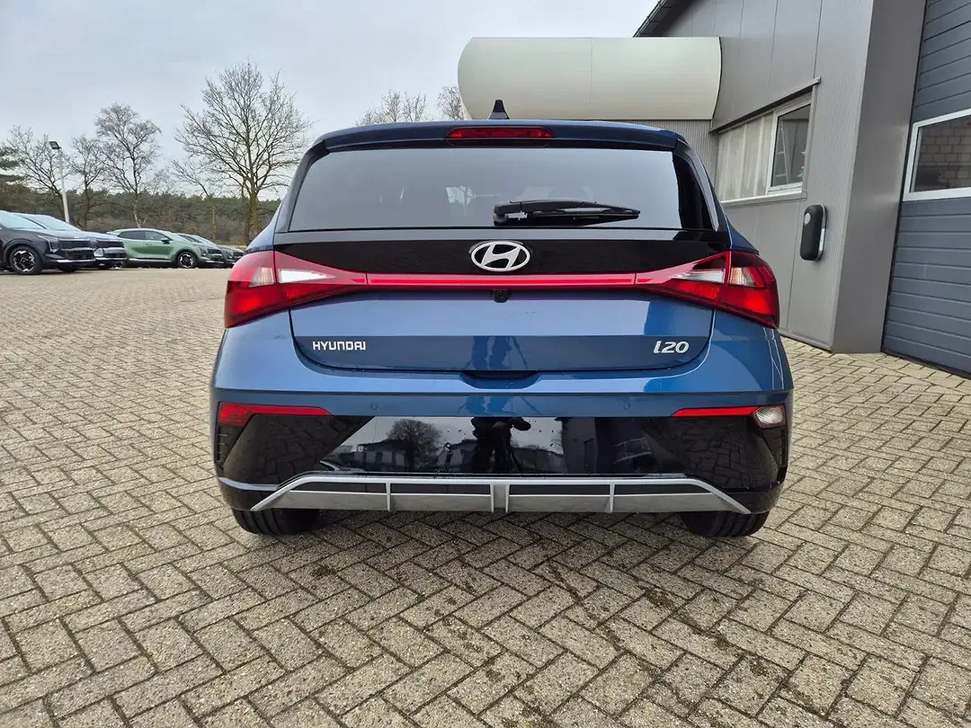 Hyundai i20 - Thumbnail 3